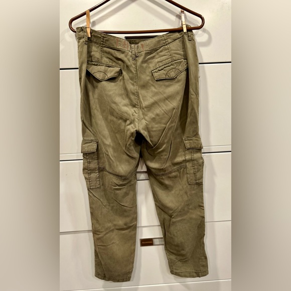 COPY - HEI cargo capri pants - Picture 4 of 5